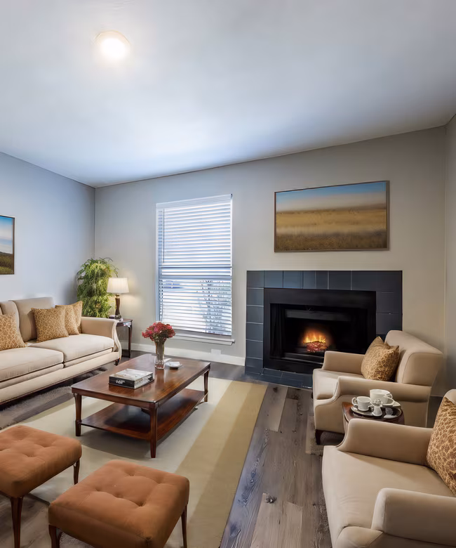 Unit 204 215 floor plan